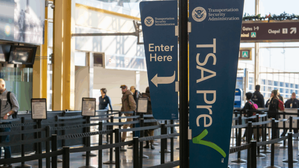 tsa check in at airport requiring real id