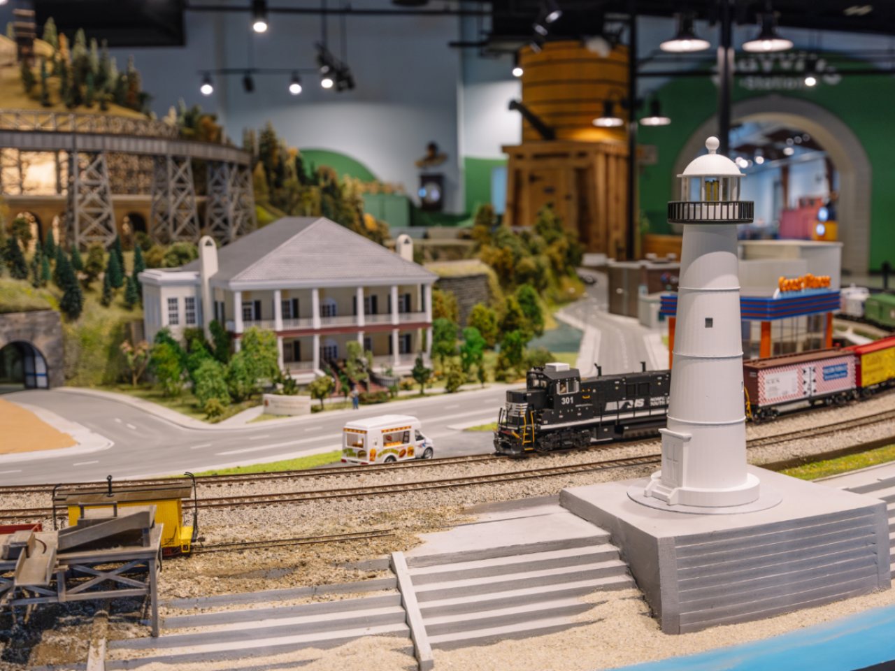 weekend getaways: biloxi; traintastic model