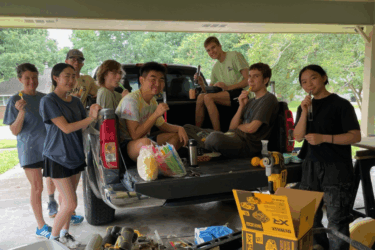 episcopal students serving with revive225