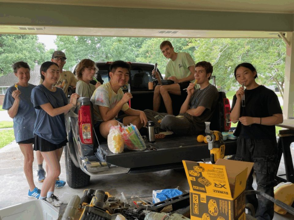 episcopal students serving with revive225