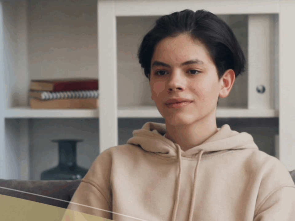 oceans behavioral; teen in therapy