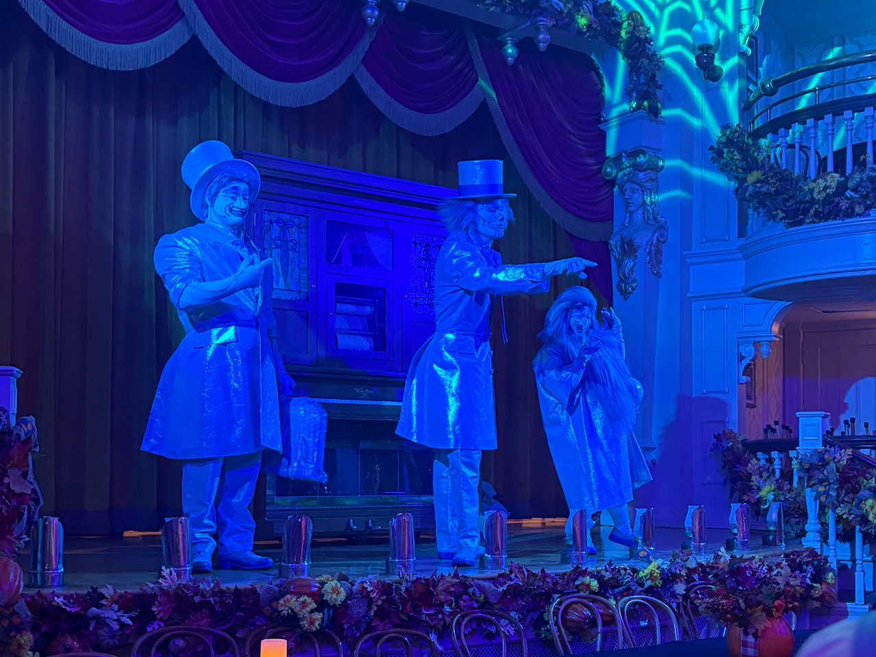 Mickey’s Not-So-Scary Halloween Party hitchhiking ghosts