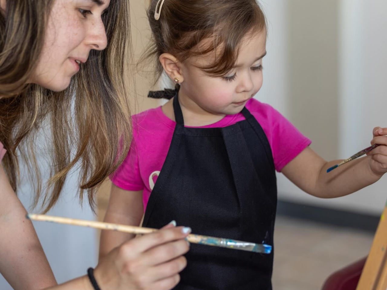 Vero Beach; mom and daughter painting